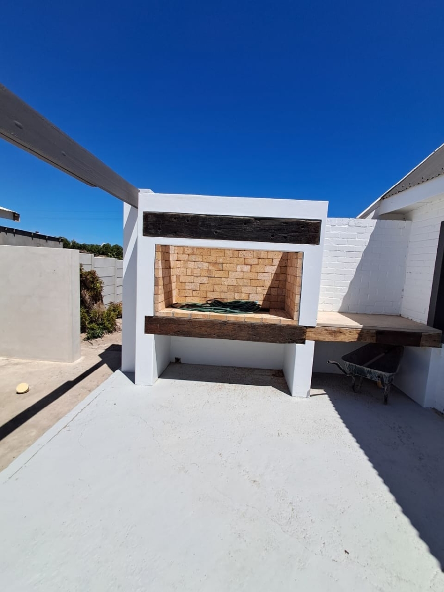 2 Bedroom Property for Sale in Britannia Bay Western Cape